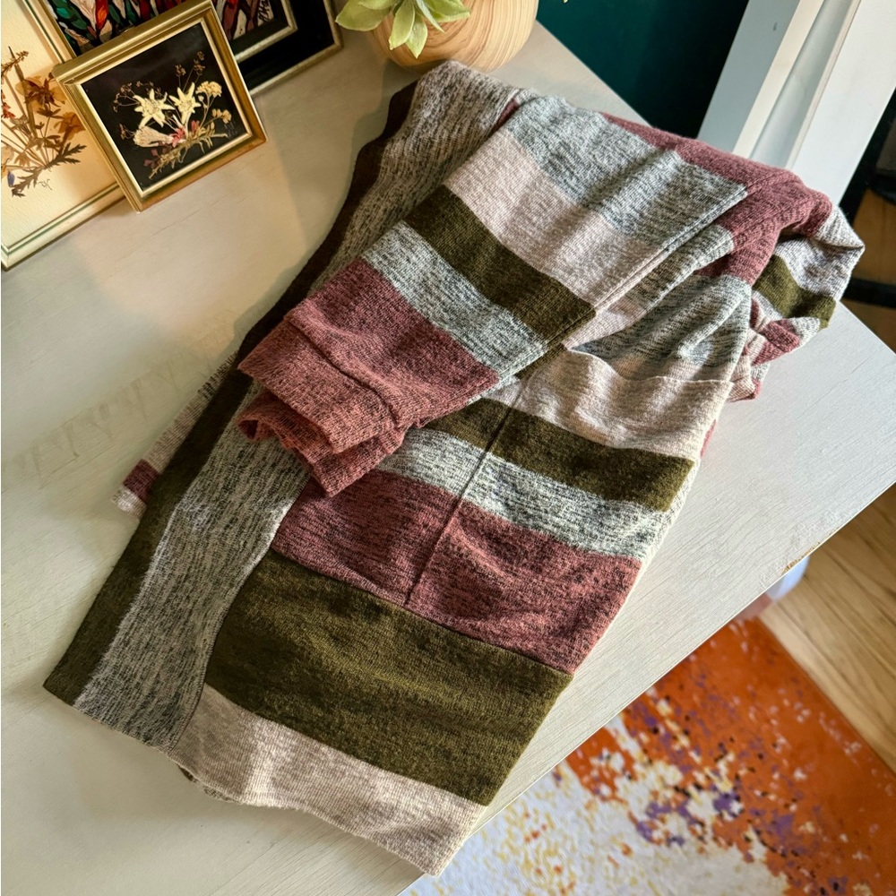 Two Pocket Cardigan